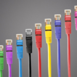 Стоит ли менять интернет-кабель и какой лучше выбрать?