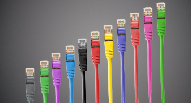 Стоит ли менять интернет-кабель и какой лучше выбрать?