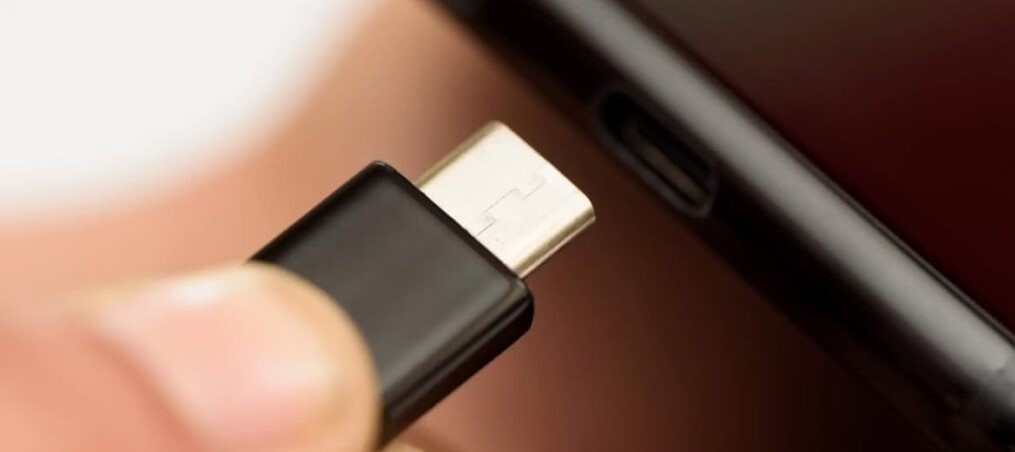 Как проверить, поддерживает ли ваш кабель USB-C быструю зарядку