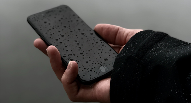 Может ли дождь повредить ваш мобильный телефон?