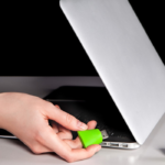 Как превратить старую USB-флешку в ключ безопасности для ноутбука