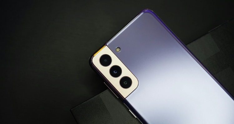 Подробнее о статье Android 15 для Samsung: как узнать, какие телефоны будут совместимы