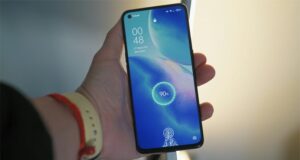 Подробнее о статье Вот почему не стоит пользоваться смартфоном во время зарядки